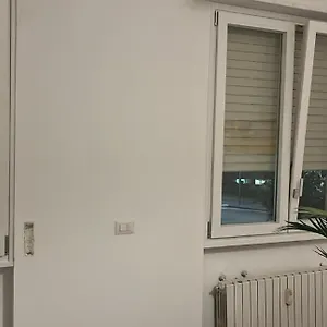  Appartamento Luminosissimo A Italia